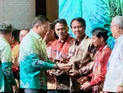 Peremajaan Sawit Rakyat di OKI Terluas di Indonesia, PJ Bupati Terima Anugerah Perkebunan.